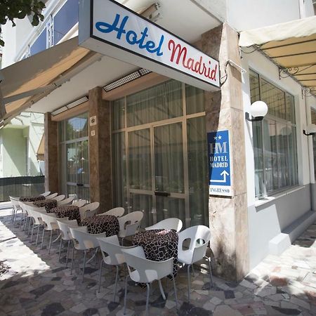 Hotel Madrid Каттолика Экстерьер фото