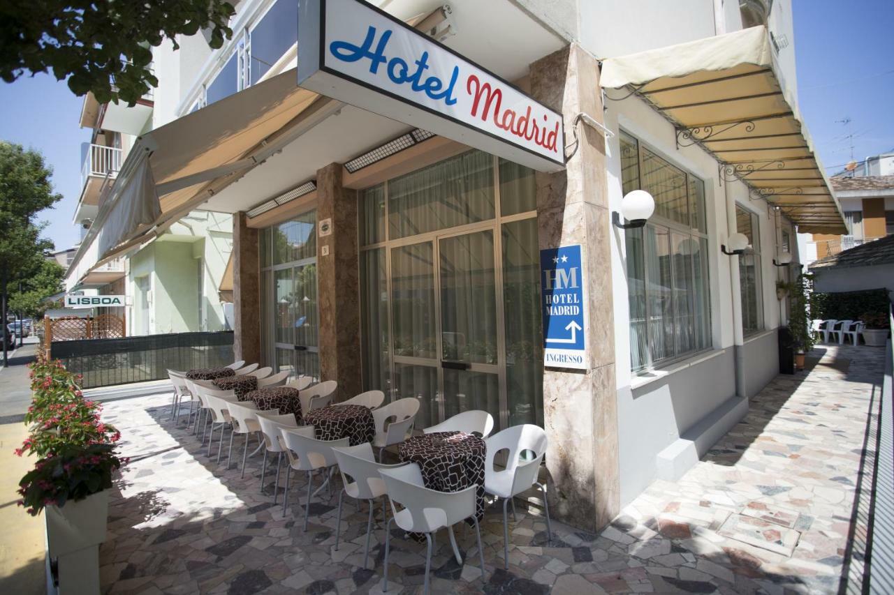 Hotel Madrid Каттолика Экстерьер фото
